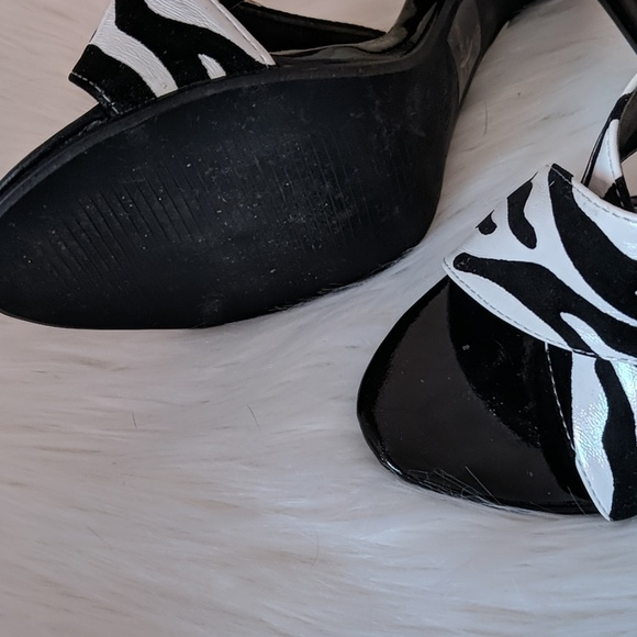 Sexy little heels😍 - Picture 3 of 3